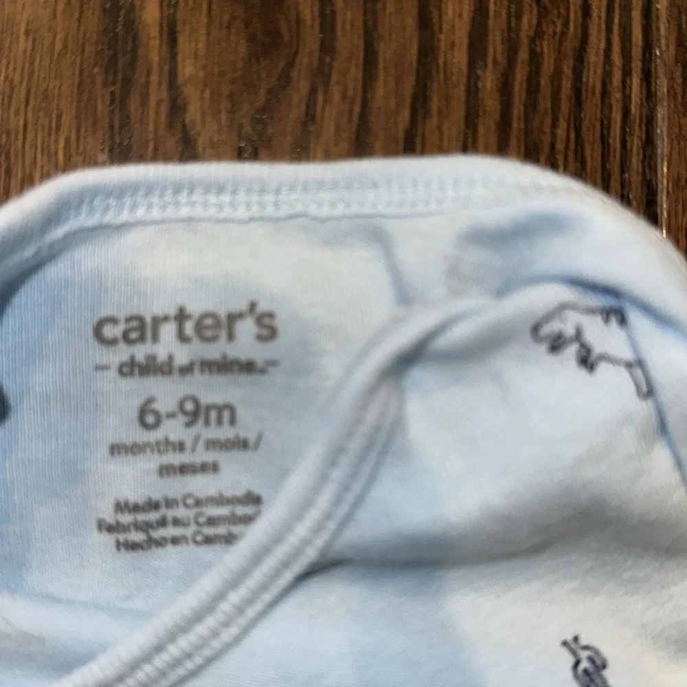 CARTERS Blue dinosaur Print Bodysuit size 6-9 months